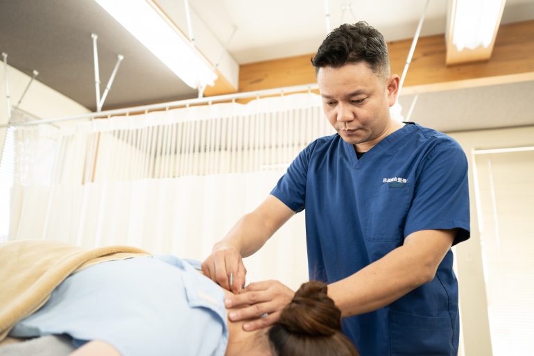 鍼灸施術｜北上市で鍼・お灸の施術は赤坂鍼灸整骨院へ